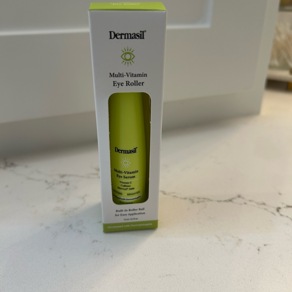Dermasil multi vitamin eye roller